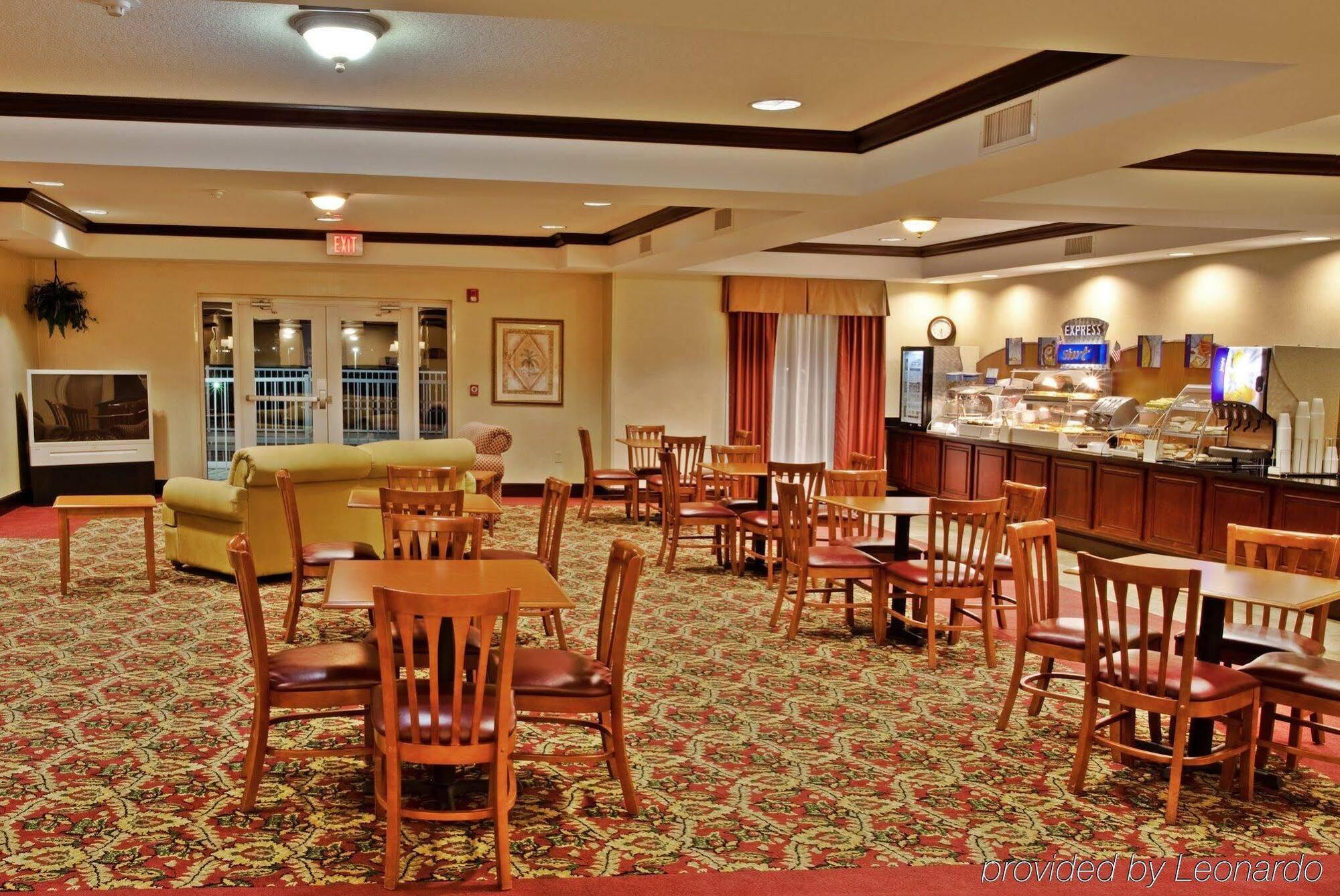 Holiday Inn Express Hotel & Suites Brooksville West, An Ihg Hotel Esterno foto